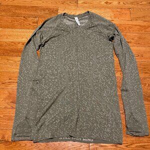 EUC Lululemon Swiftly Tech Long Sleeve Shirt 2.0 Hip Length Sz 4 DTRR/WHTO
